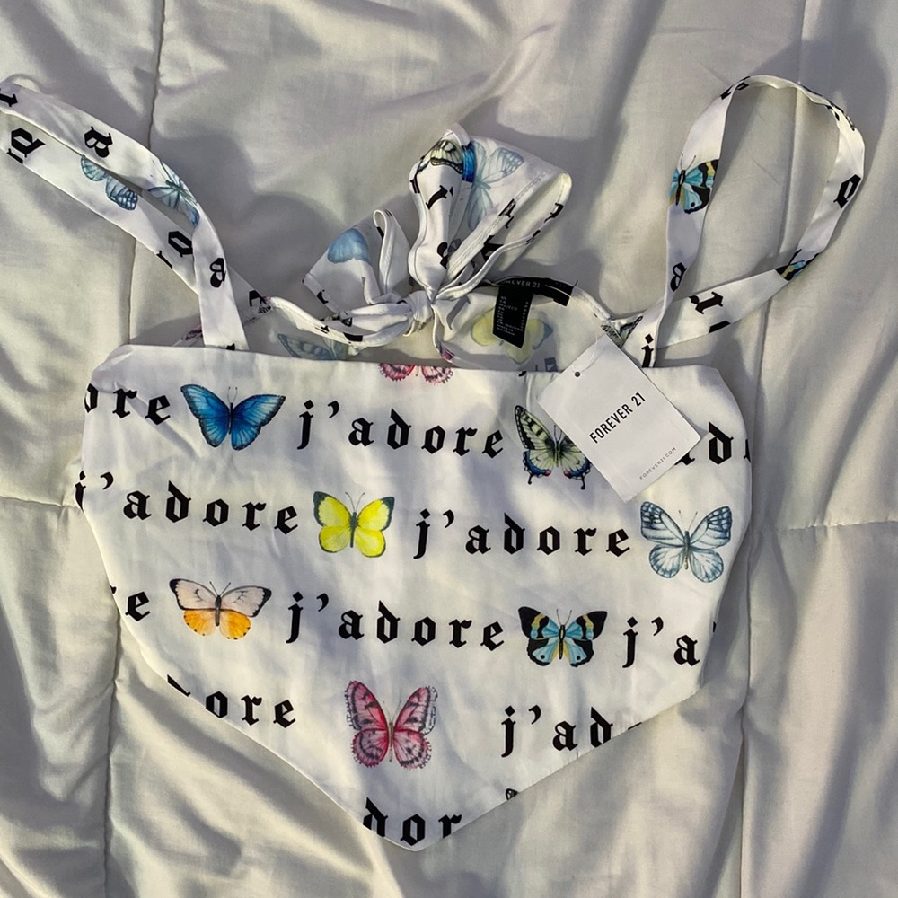 Forever 21 Butterfly and Text Crop too Size Small